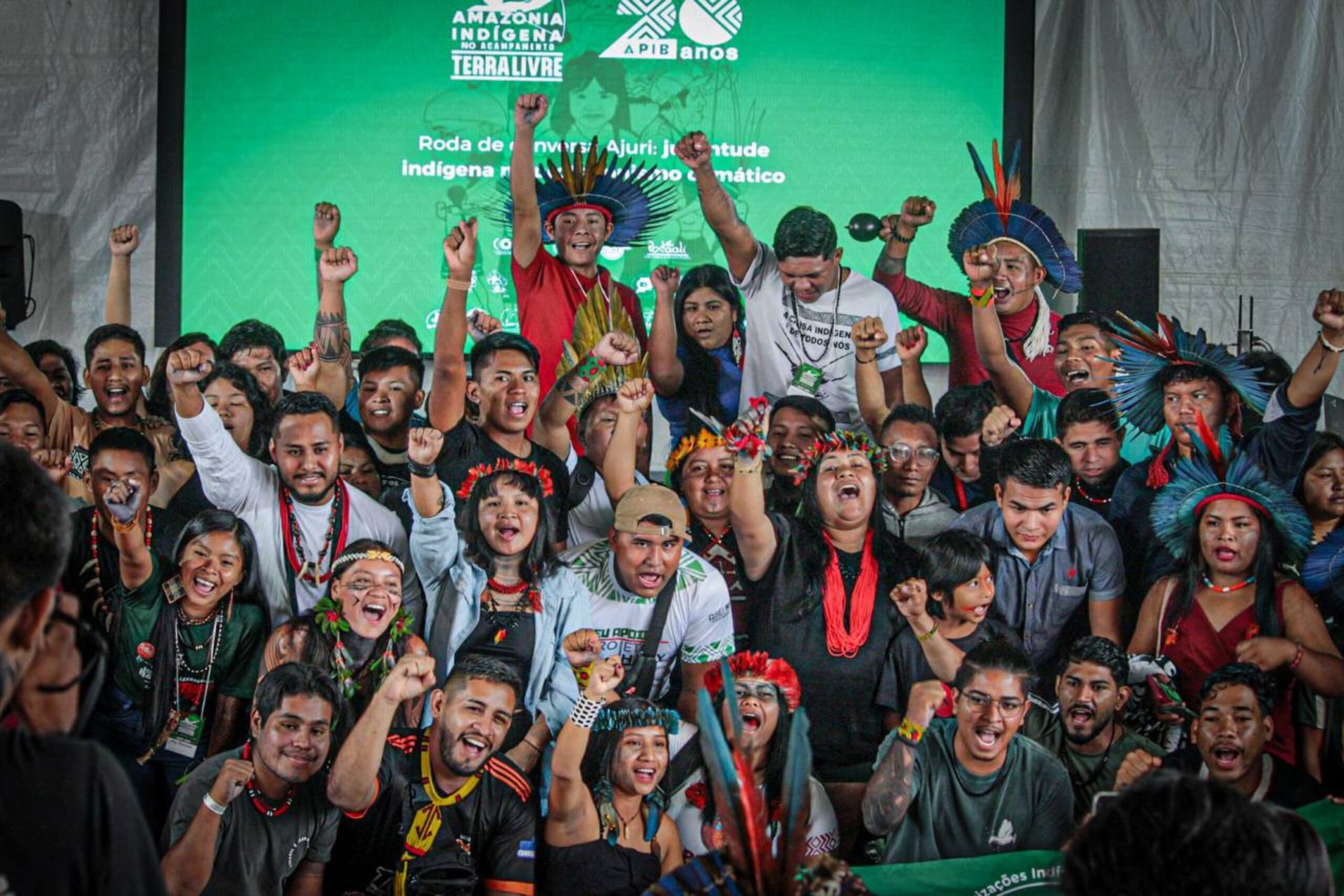 Foto oficial do Painel Ajuri – Juventude Indígena no Protagonismo Climático – Ronaldo Tapirapé – Tenda Coiab – ATL 2025 – Brasília – DF