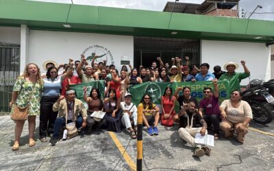 Coiab recepciona membros da Flotilha Yaku Mama em visita à sede antes da viagem rumo à COP30 em Belém